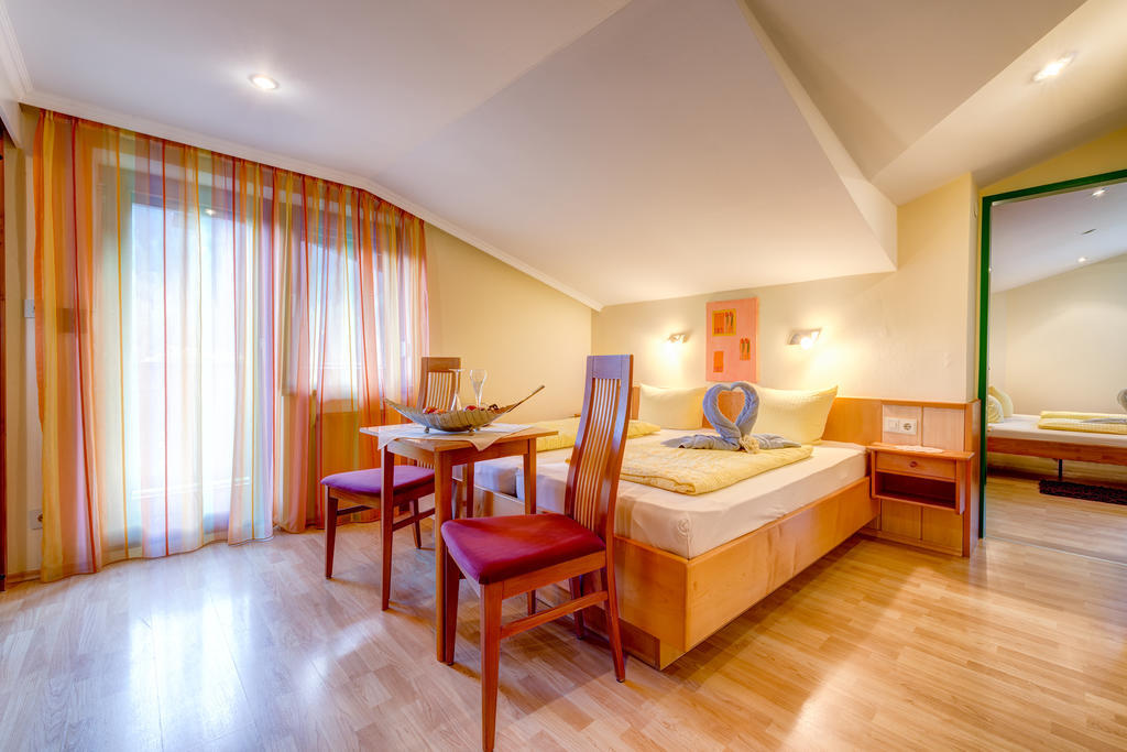 Jennys Huamatl Hotel Serfaus Room photo